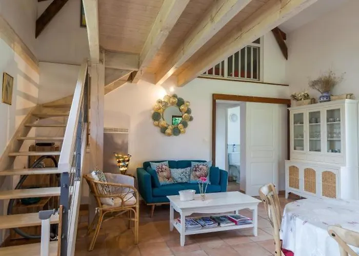 Du Platane Feriehus Belis